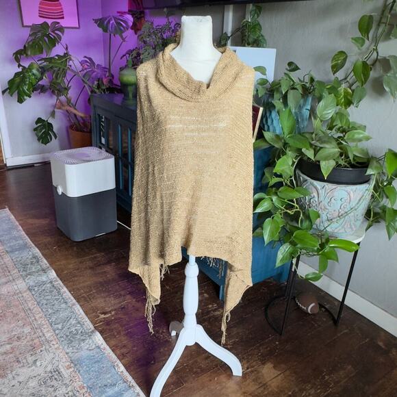 Chico's Gold Metallic Shimmer Poncho, Womens Shawl - Picture 2 of 5